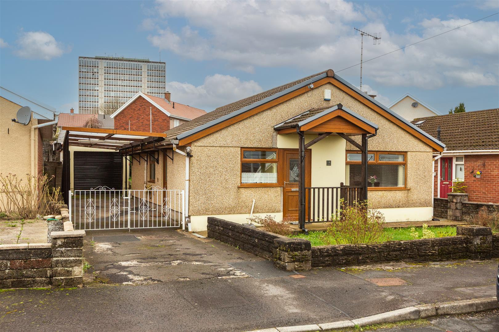 Godre Coed, Morriston, Swansea, SA6 6AY